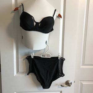 Black high waisted bikini - Size L